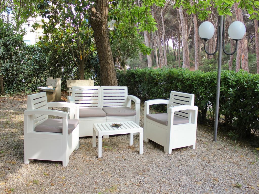 Parco Dei Pini - 100mt Dal Mare Hotel Follonica