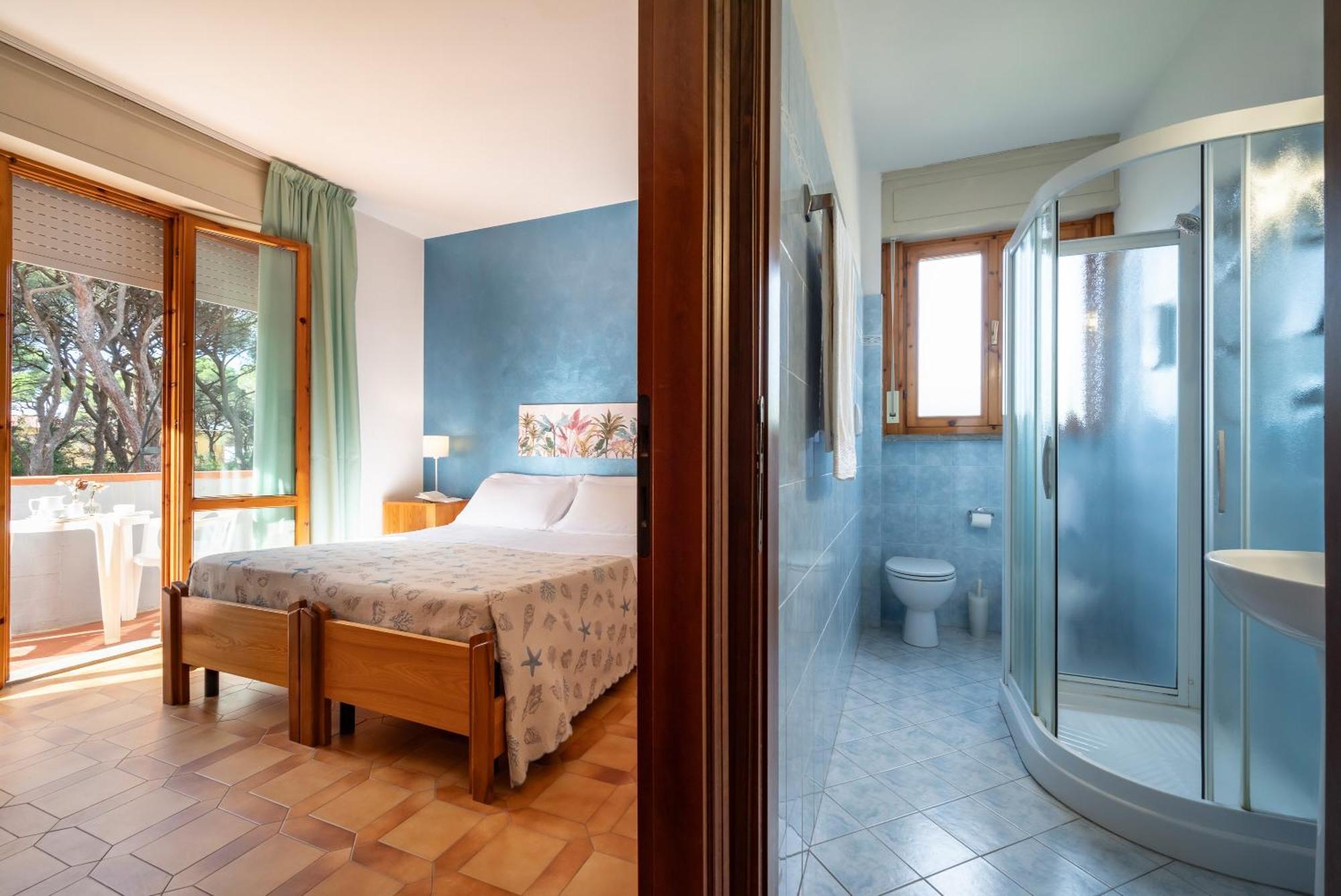 Parco Dei Pini - 100mt Dal Mare Hotel 3*