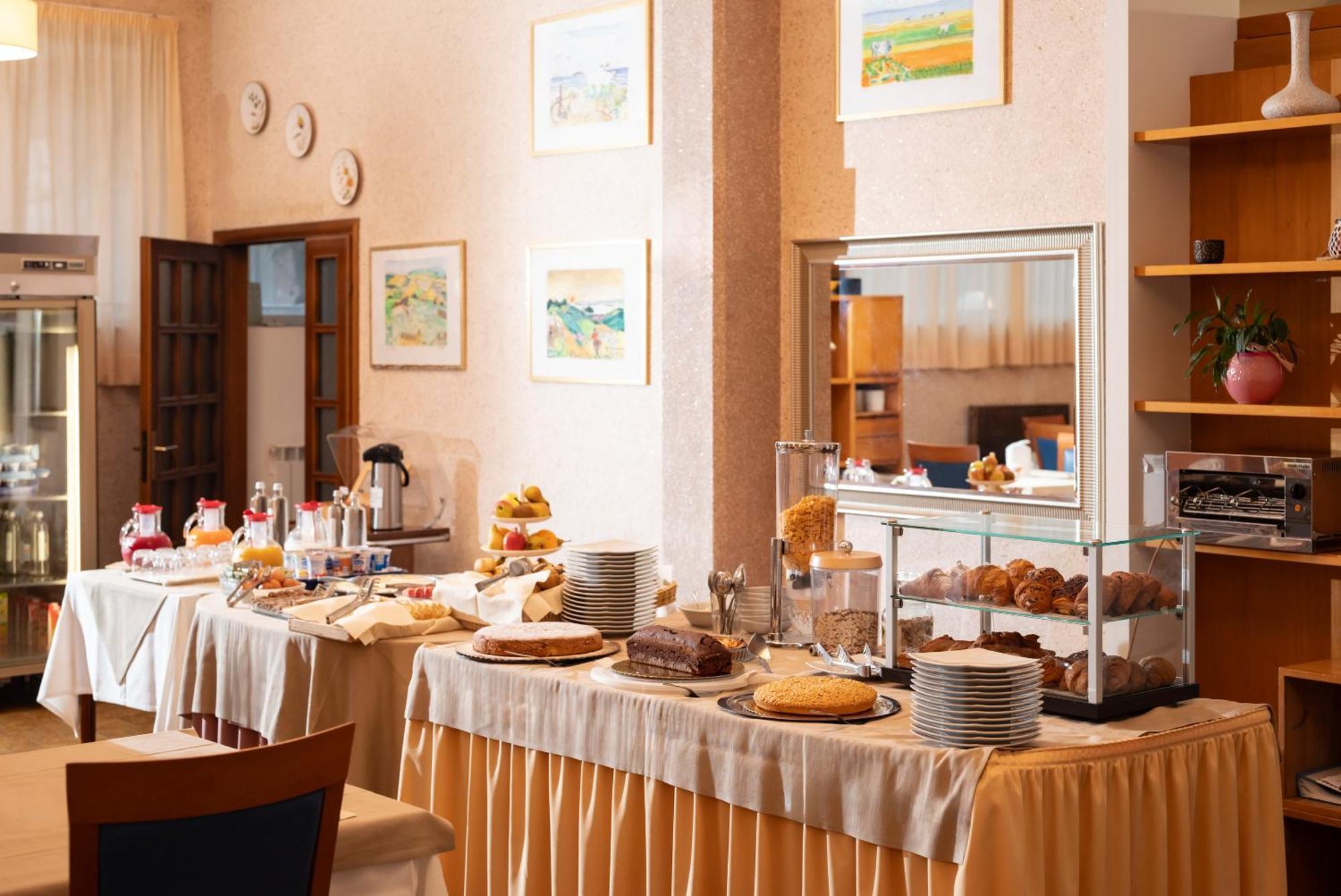 Parco Dei Pini - 100mt Dal Mare 3* Follonica