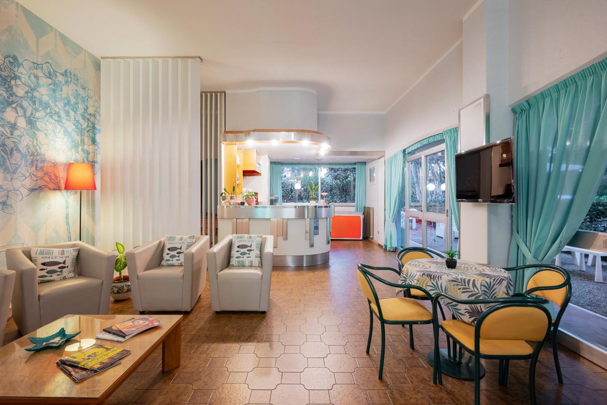 Parco Dei Pini - 100mt Dal Mare Hotel 3*